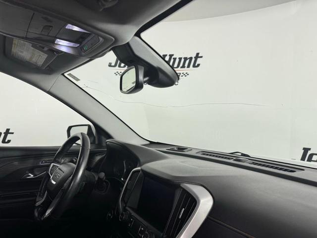 Photo of 2020 Summit White GMC Terrain