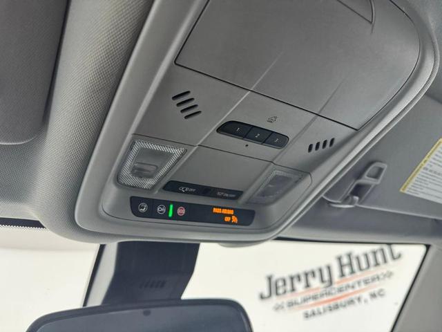 Photo of 2020 Summit White GMC Terrain