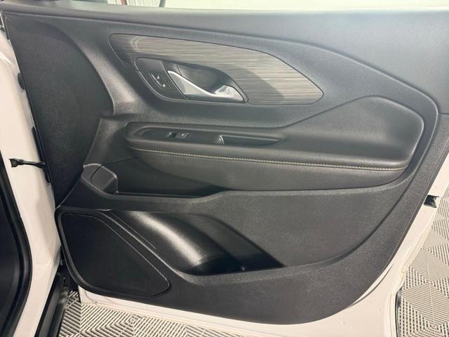 Photo of 2020 Summit White GMC Terrain