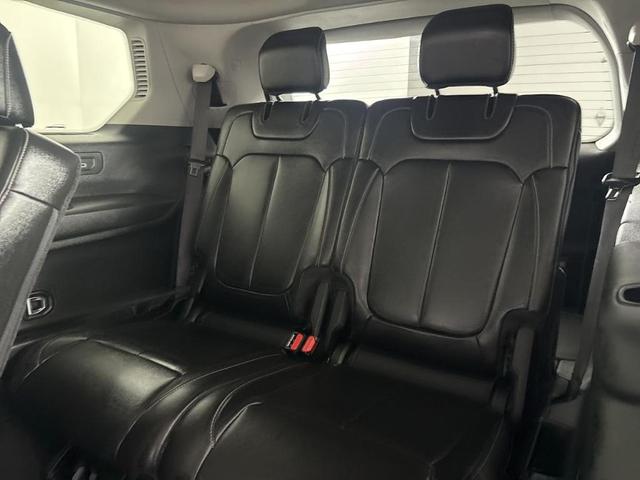 Photo of 2022 Metallic Jeep Grand Cherokee L