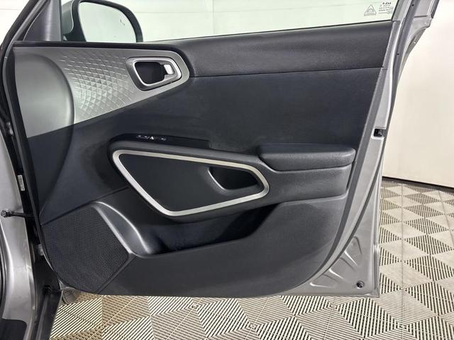Photo of 2023 Steel Gray Kia Soul