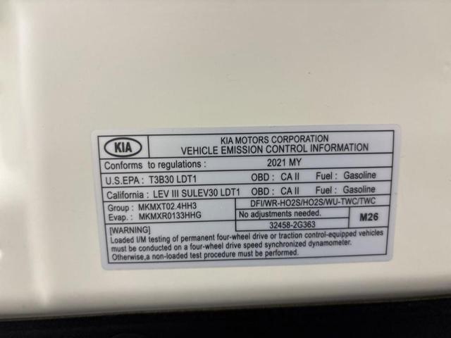 Photo of 2021 Snow White Pearl Kia Sportage