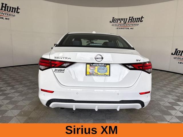 Photo of 2020 Cloud White Nissan Sentra