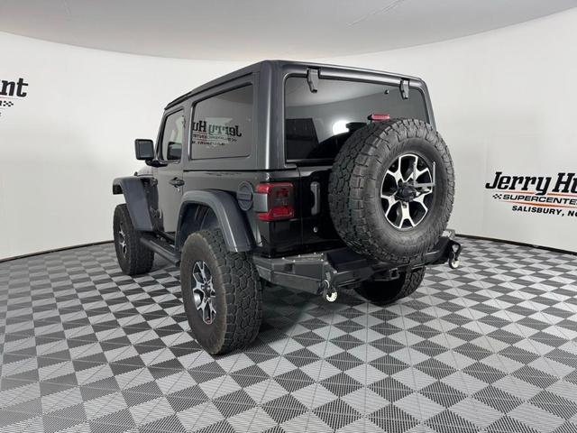 Photo of 2019 Black Clearcoat Jeep Wrangler