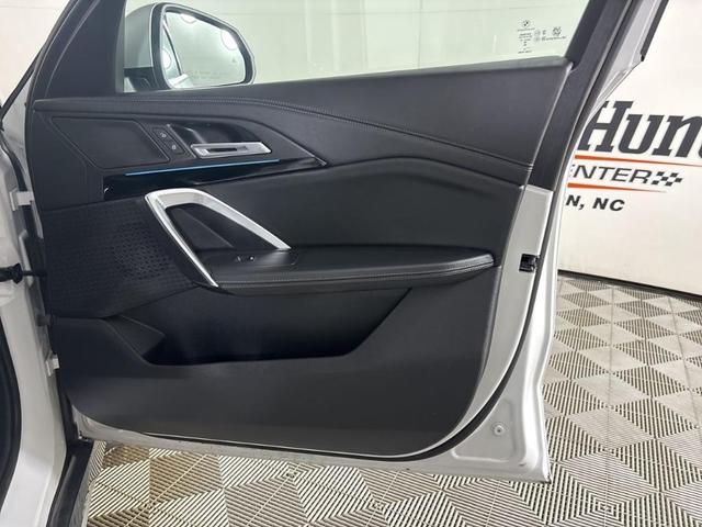 Photo of 2024 White BMW X1