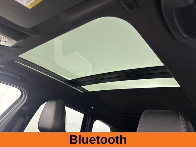 Photo of 2024 White BMW X1
