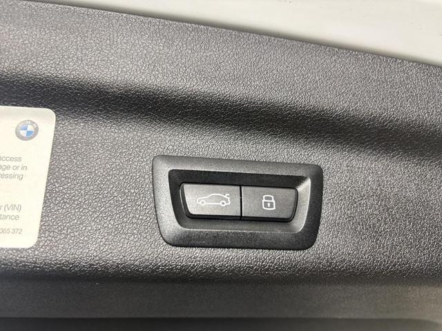 Photo of 2024 White BMW X1