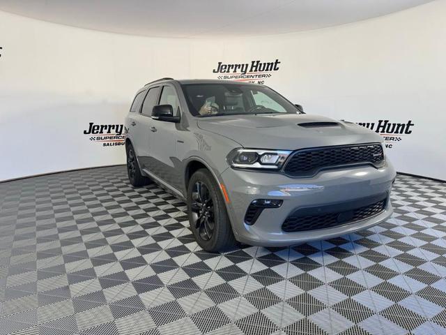 Photo of 2023 Destroyer Gray Clearcoat Dodge Durango