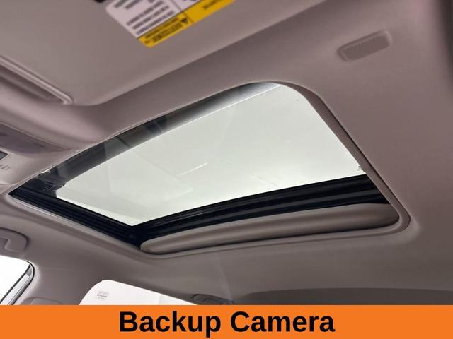 Photo of 2025 White Toyota RAV4