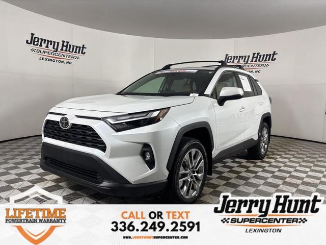 Photo of 2025 White Toyota RAV4