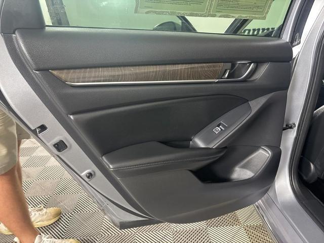Photo of 2022 Lunar Silver Metallic Honda Accord Hybrid
