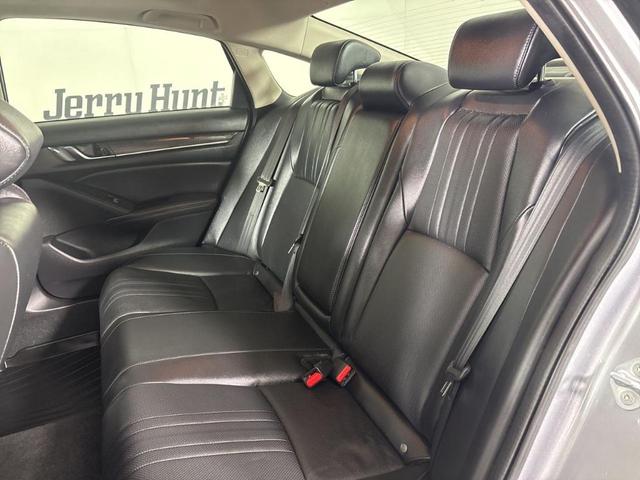 Photo of 2022 Lunar Silver Metallic Honda Accord Hybrid
