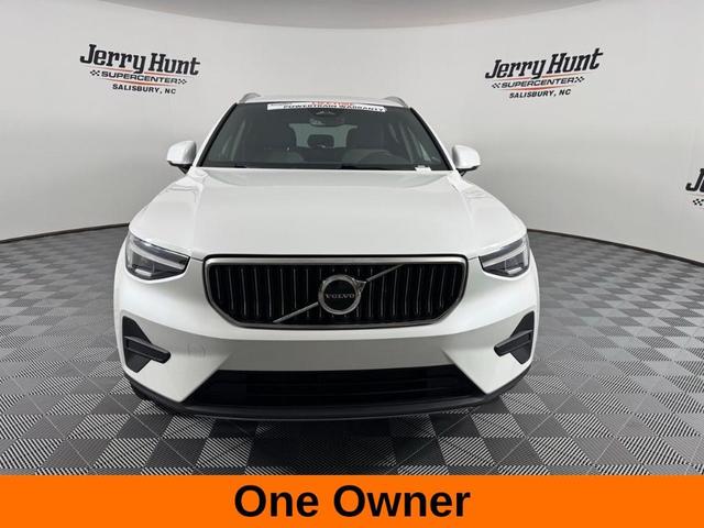 2025 Volvo XC40