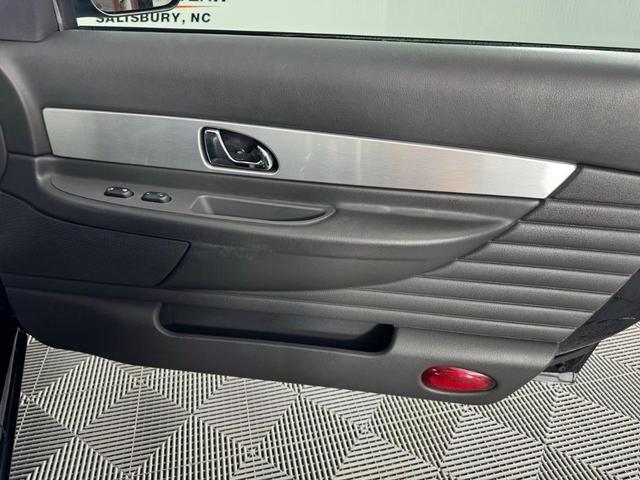 Photo of 2002 Black Ford Thunderbird