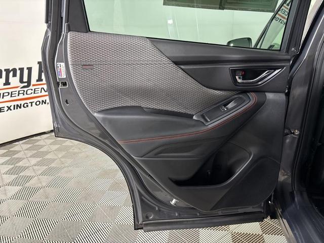Photo of 2023 Magnetite Gray Metallic Subaru Forester
