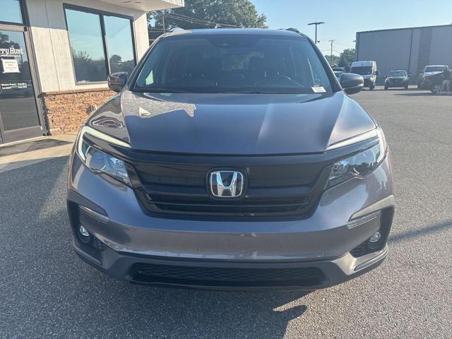 Photo of 2021 Gray Honda Pilot