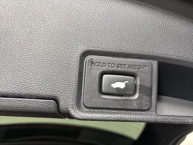 Photo of 2022 Black Acura RDX