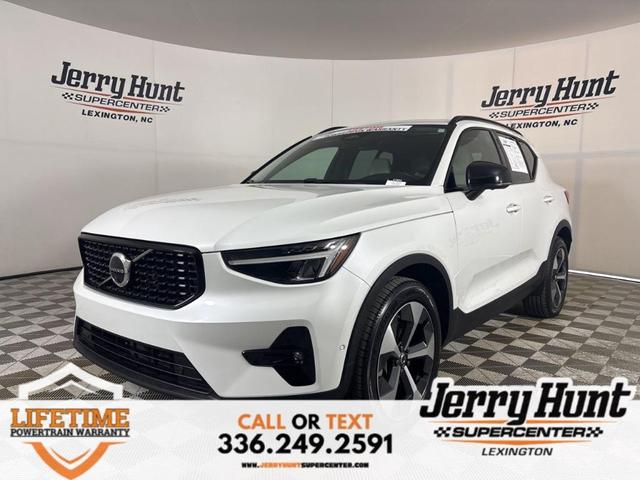 2023 Volvo XC40