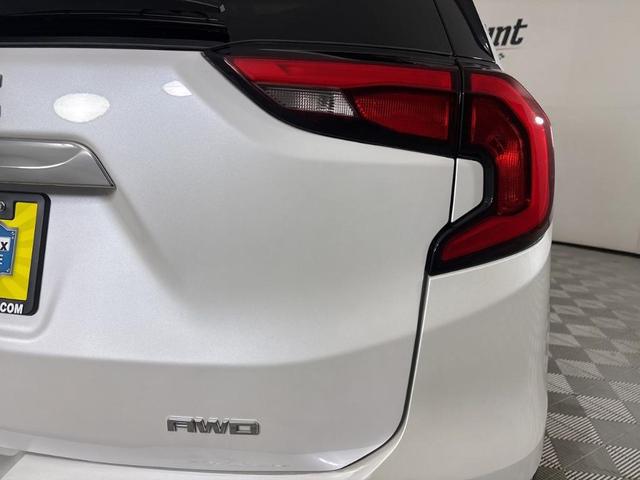 Photo of 2021 White Frost Tri-Coat GMC Terrain