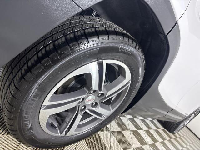 Photo of 2021 White Frost Tri-Coat GMC Terrain