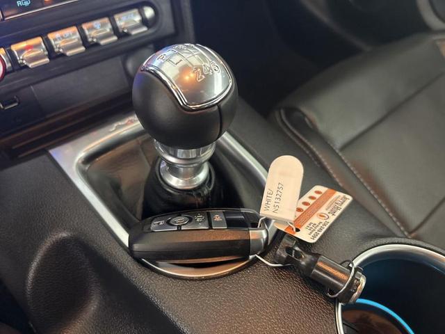 Photo of 2022 Oxford White Ford Mustang