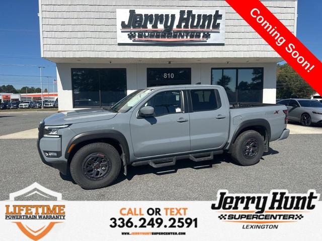 Photo of 2025 Boulder Gray Metallic Nissan Frontier