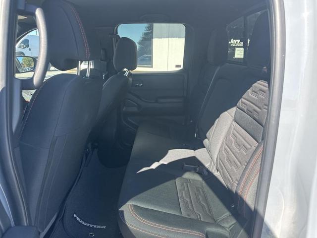 Photo of 2025 Boulder Gray Metallic Nissan Frontier
