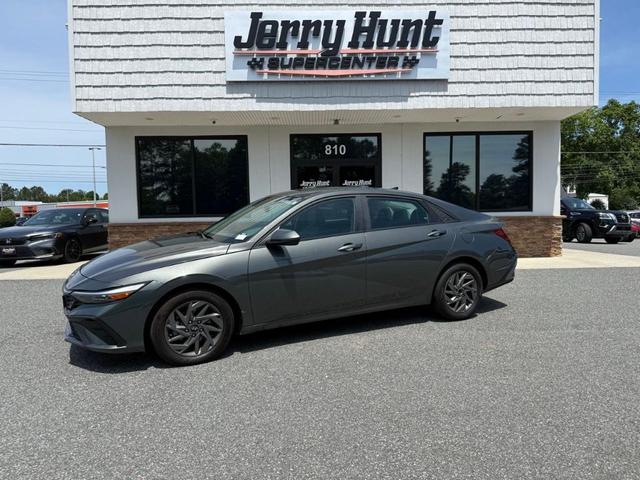 2024 Hyundai Elantra
