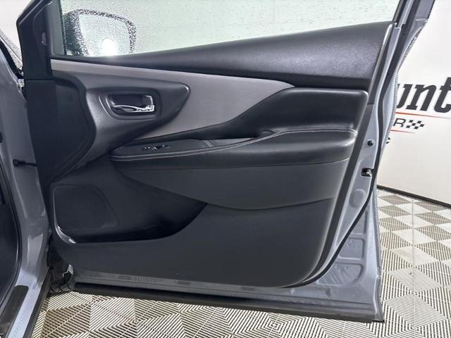 Photo of 2024 Boulder Gray Metallic Nissan Murano