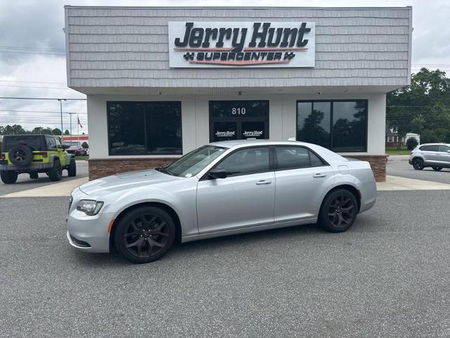 2021 Chrysler 300