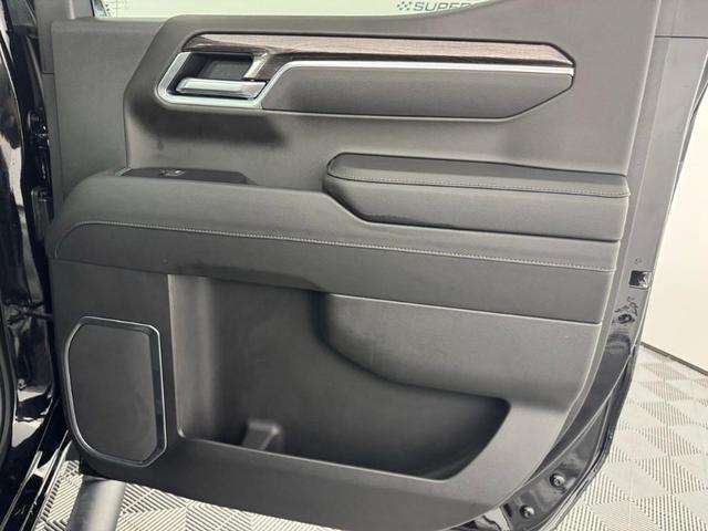 Photo of 2025 Black Chevrolet Silverado 1500
