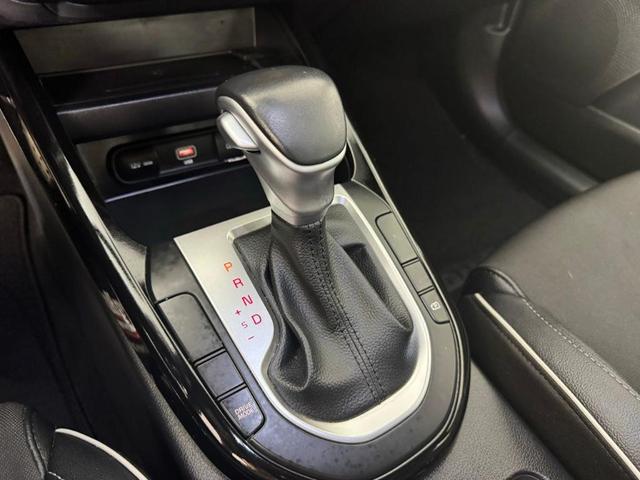 Photo of 2024 Snow White Pearl Kia Forte