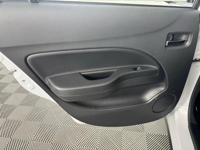 Photo of 2024 White Mitsubishi Mirage G4