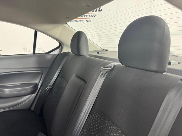 Photo of 2024 White Mitsubishi Mirage G4