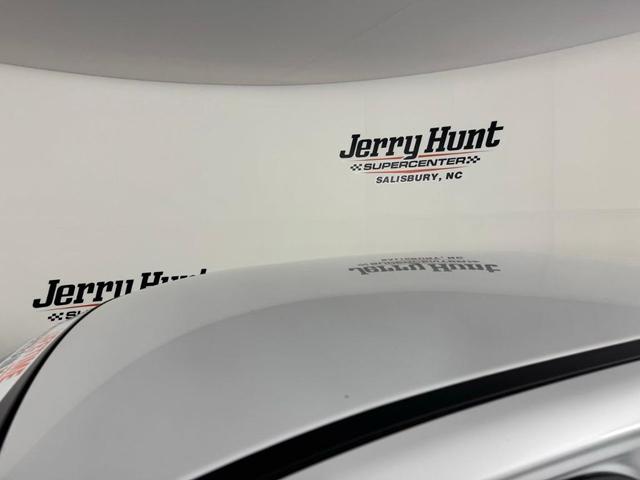 Photo of 2024 White Mitsubishi Mirage G4