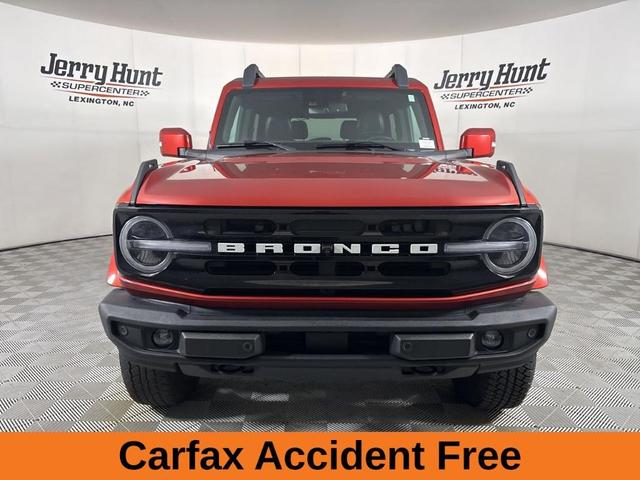 Photo of 2022 Hot Pepper Red Metallic Tinted Clearcoat Ford Bronco