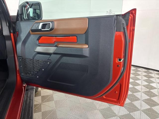 Photo of 2022 Hot Pepper Red Metallic Tinted Clearcoat Ford Bronco
