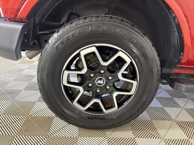 Photo of 2022 Hot Pepper Red Metallic Tinted Clearcoat Ford Bronco