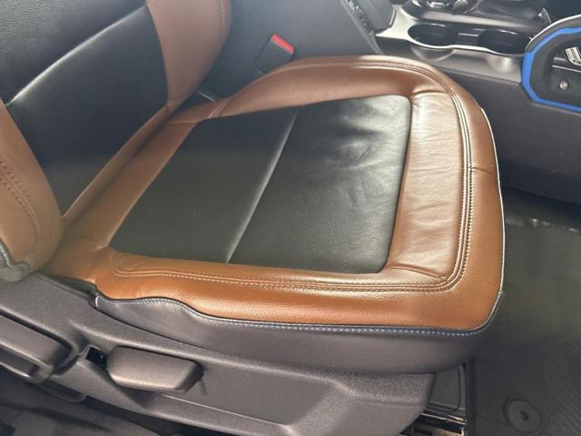 Photo of 2022 Hot Pepper Red Metallic Tinted Clearcoat Ford Bronco