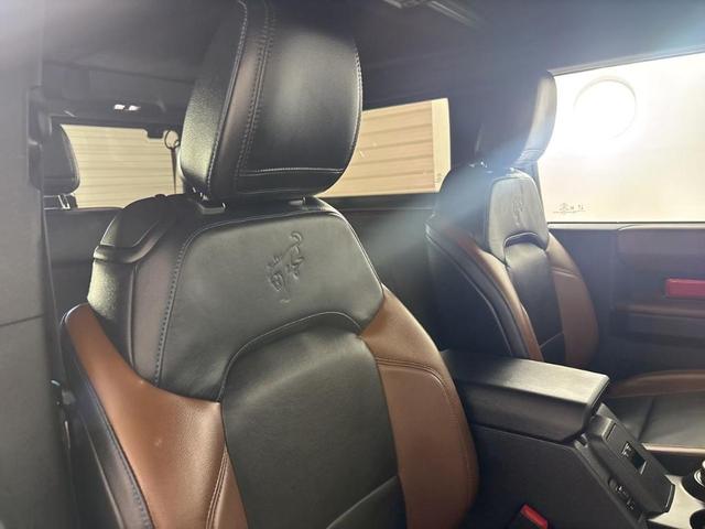 Photo of 2022 Hot Pepper Red Metallic Tinted Clearcoat Ford Bronco
