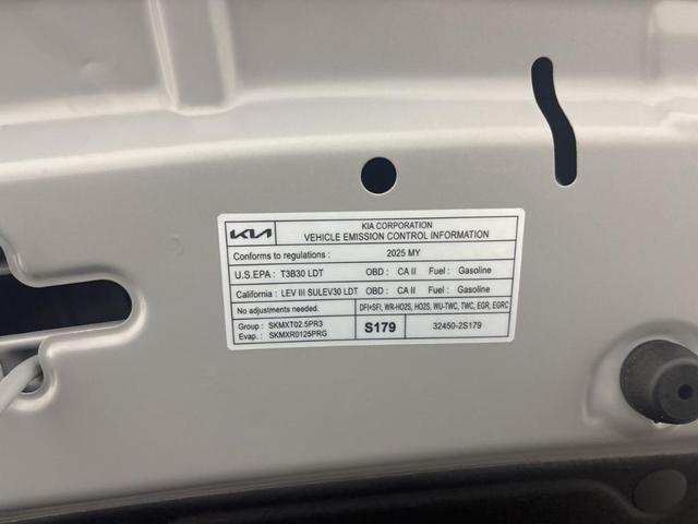 Photo of 2025 Wolf Gray Kia Sportage