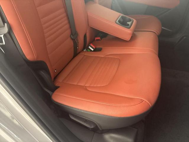 Photo of 2025 Wolf Gray Kia Sportage