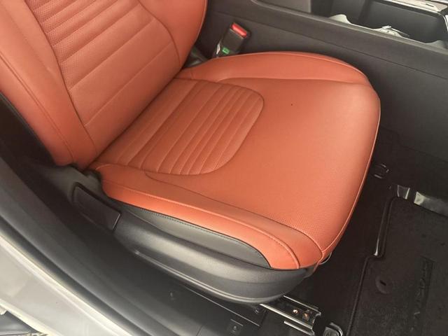 Photo of 2025 Wolf Gray Kia Sportage