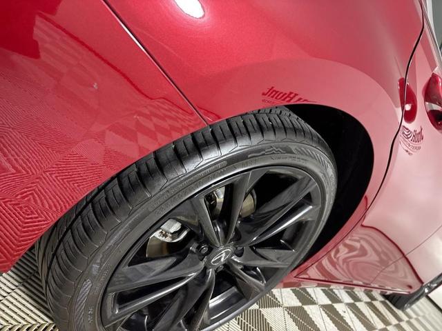 Photo of 2022 Red Lexus ES 350