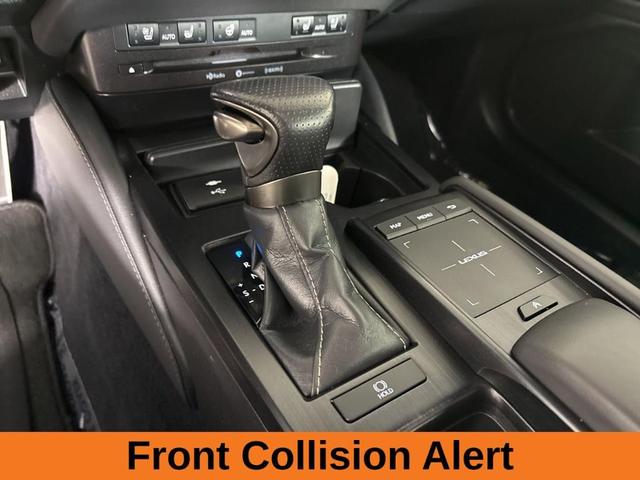 Photo of 2022 Red Lexus ES 350