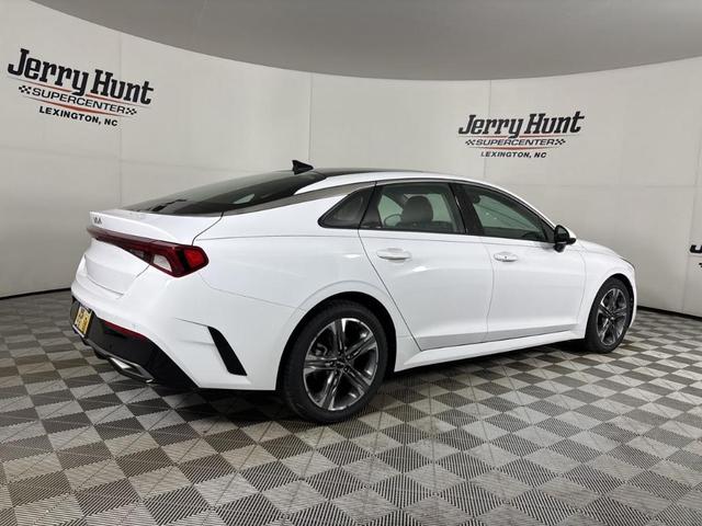 Photo of 2022 Glacial White Pearl Kia K5