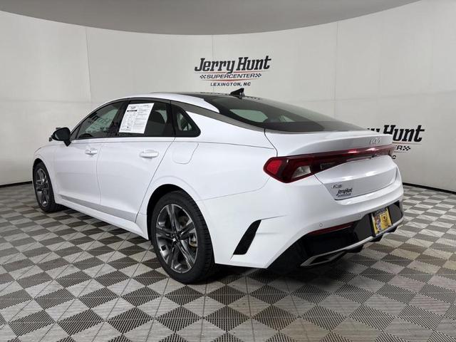 Photo of 2022 Glacial White Pearl Kia K5