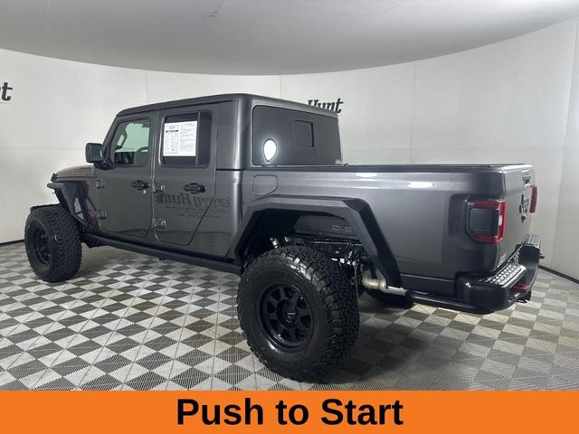 Photo of 2024 Granite Crystal Clearcoat Metallic Jeep Gladiator