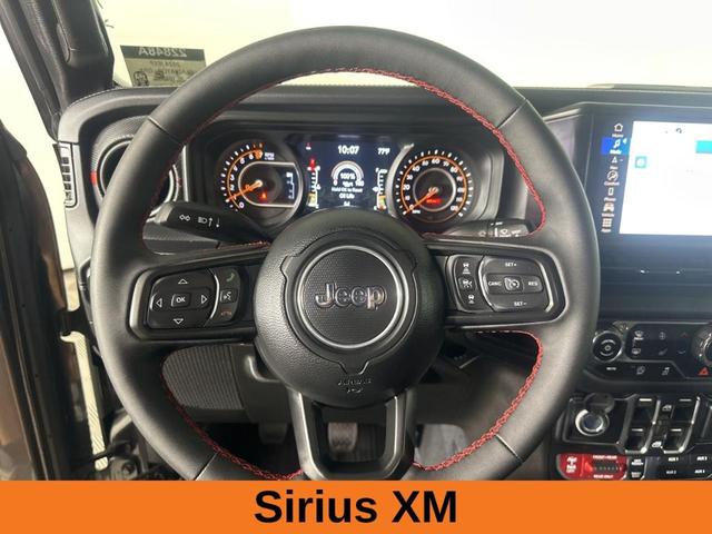 Photo of 2024 Granite Crystal Clearcoat Metallic Jeep Gladiator