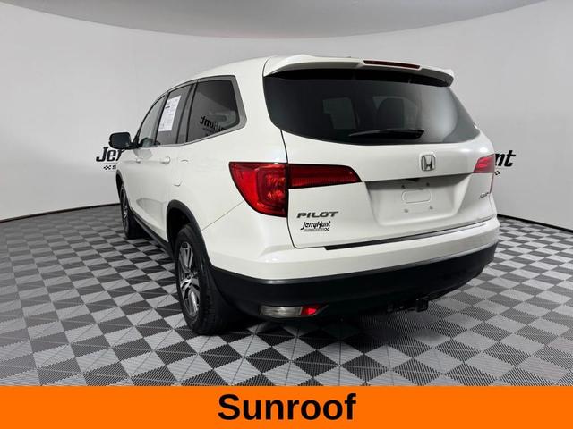 Photo of 2018 Pearl White Honda Pilot